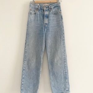 Levi’s Ribcage Straight size 25